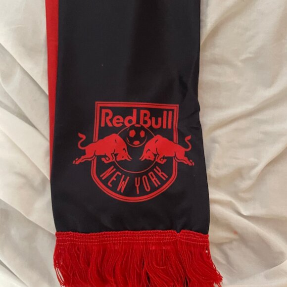 MLS New York Red Bulls Soccer / Football Stadium Giveaway 60' Scarf w/ tassels - Picture 8 of 8